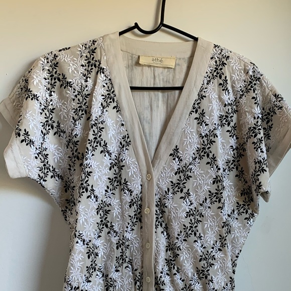 Silk embroidered romper - Picture 2 of 3